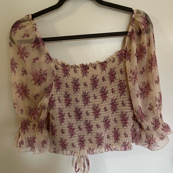 Summer top - Picture 2 of 2